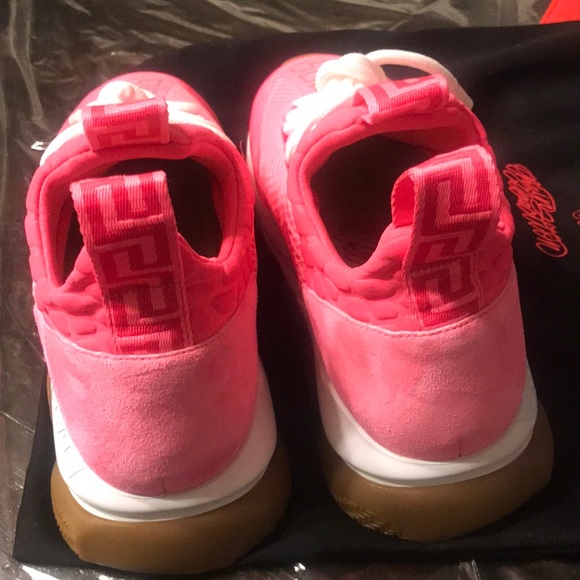 Versace sneakers - Picture 3 of 5